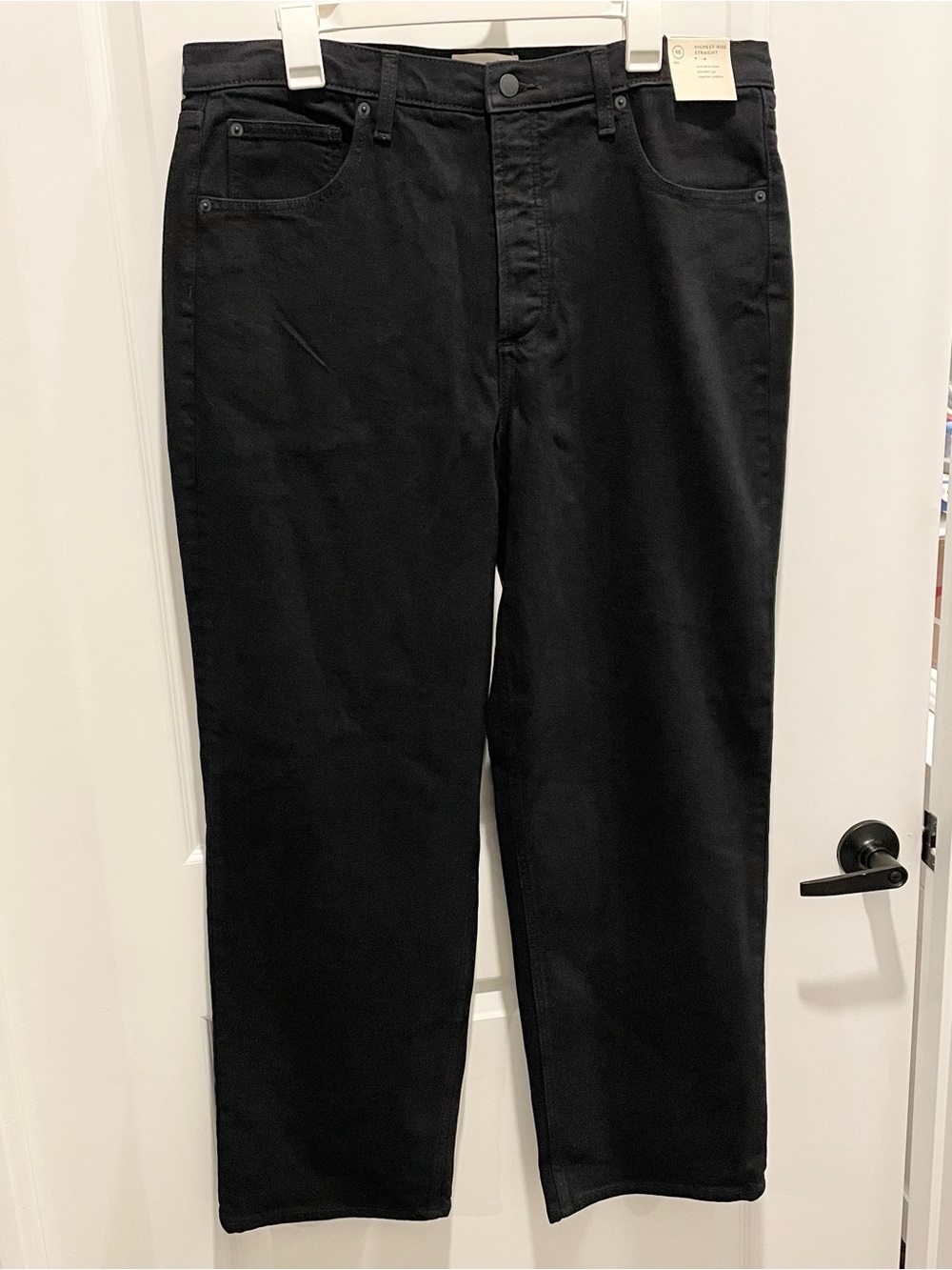 Women Black Straight-Leg Jeans